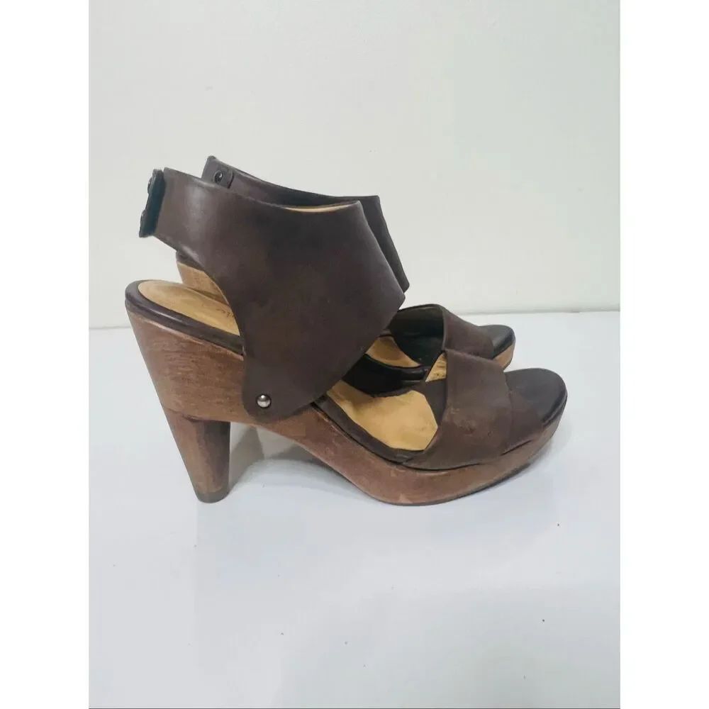 Coclico Women's LEather Limin Platform Sandal Sz 37 Heel 4.5" Platform 1"